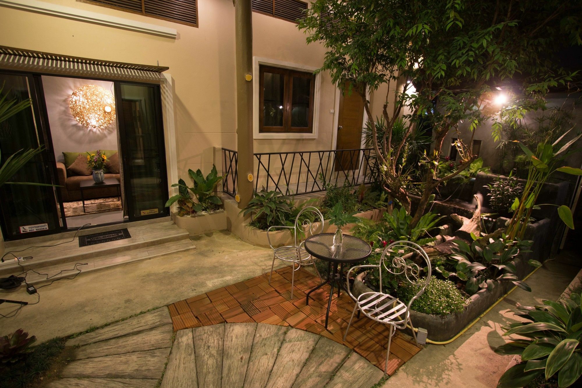 Casa Malee Hotel Chiang Mai Exterior photo
